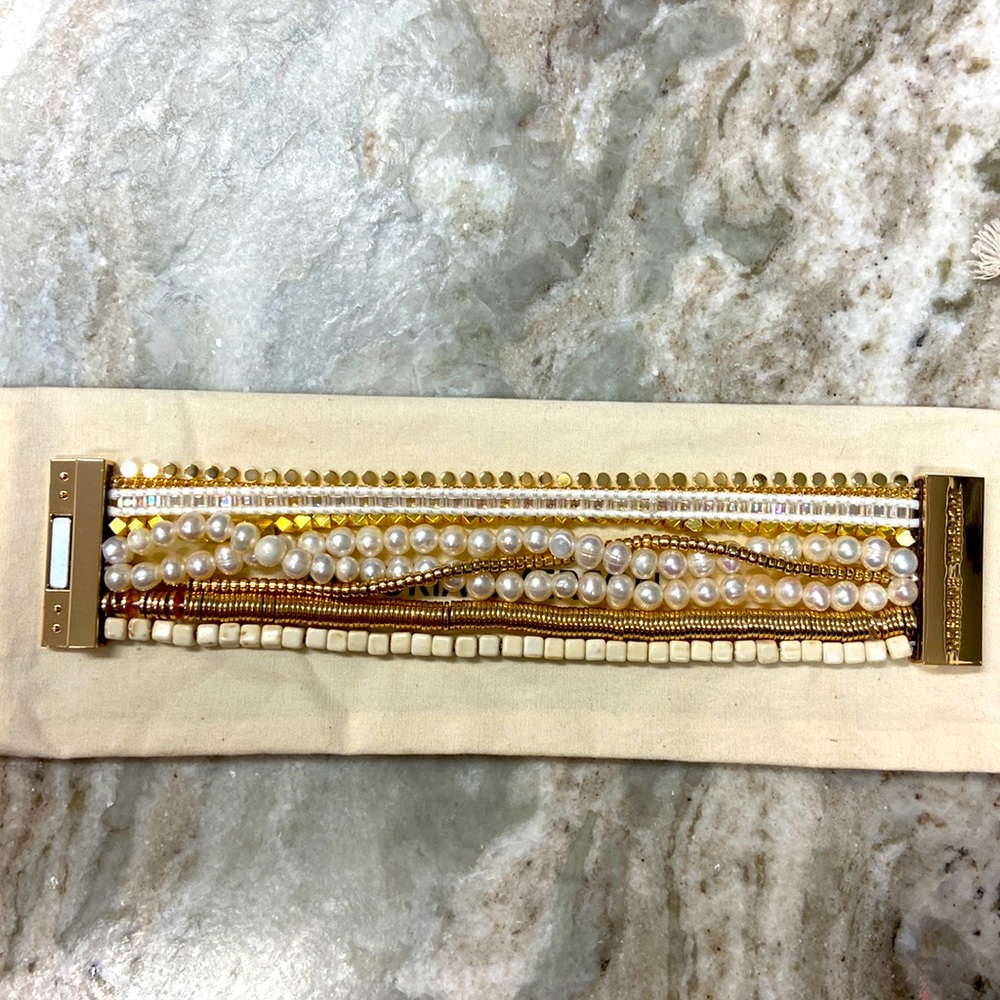New Victoria Emerson Cuff *Rare*
